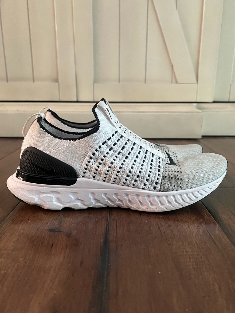 Nike Men's React Phantom Run Flyknit 2 Running Shoes - Size 10